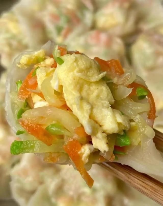 冬至吃饺子！酸菜和白菜先让让，3种“鸿运馅”福日最香，别错过