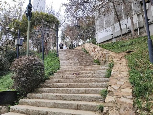 苦等多年！内环知名地标，终于复活了！