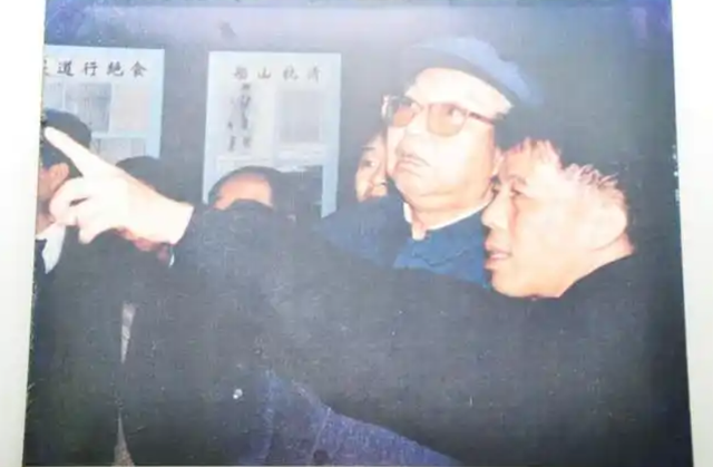 15岁入党，18岁和主席结婚，如今仍健在，却几乎不露面