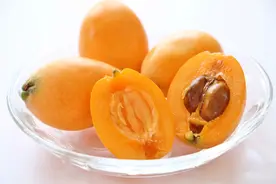 关于枇杷的四个冷知识！枇杷不需要放冰箱保存？图片