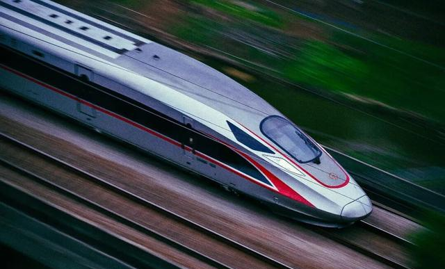 中国逆袭最猛的城市，从“污染之都”到文旅天花板