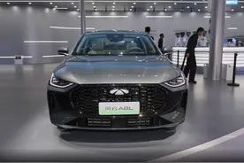 奇瑞风云A8L深度评测：混动家轿新标杆，实力与短板并存？图片