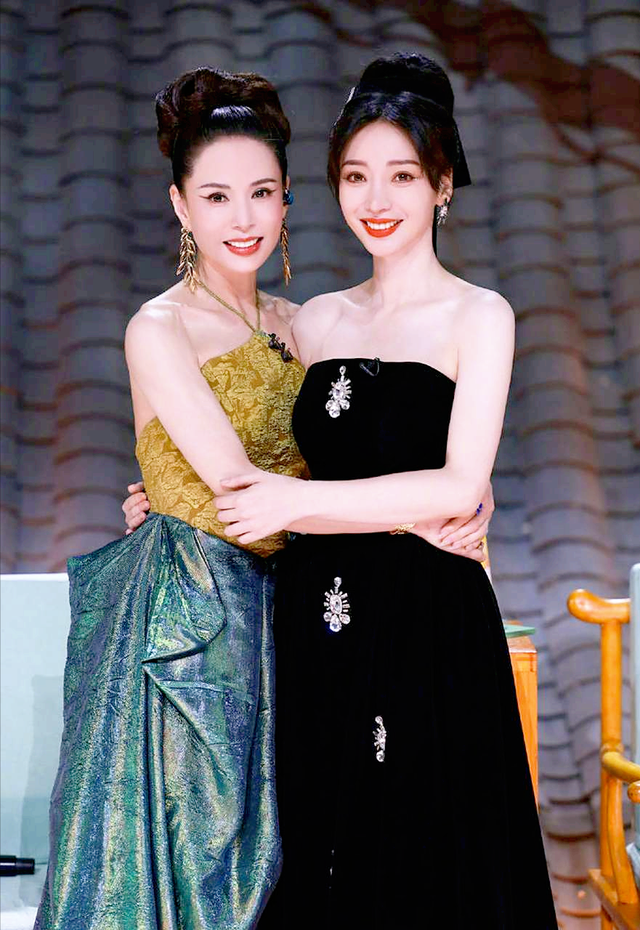 柳岩现身2026年央视春晚首次彩排阵容！网友质疑她借前男友上位