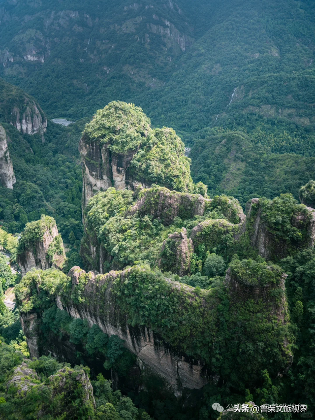 人少景美的宝藏小县城：藏着绝美海岛，一半草原一半海