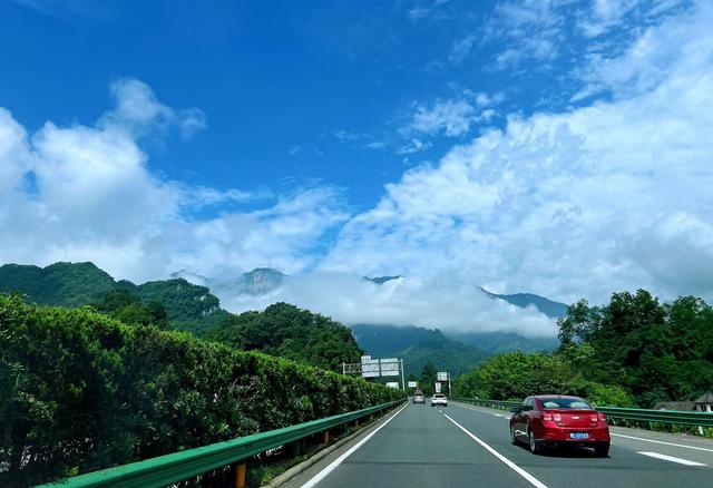 古城荆州，网红重庆，一朵小浪花（湖北荆州）