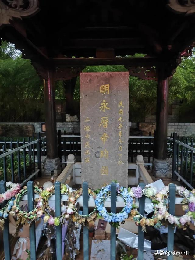 从世界恐龙谷到神秘的大理国，八天时间探秘云南奇境