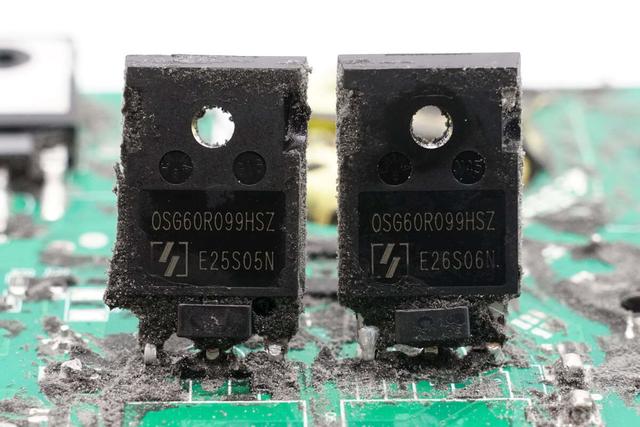 非大型切割机搞不定这大块头！九号1080W ebike新国标充电器拆解