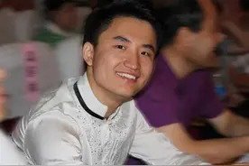 独家 多方证实 陕西著名歌手李天一 不是李双江和梦鸽的亲儿子李天一图片