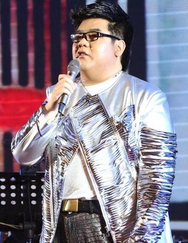善恶终有报！狂妄自大的“盲人”歌手杨光，终究付出了惨痛代价