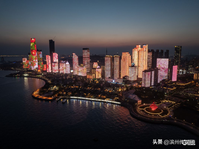 敞亮的海、有故事的墙、暖心的人……一位上海游客笔下的青岛温度