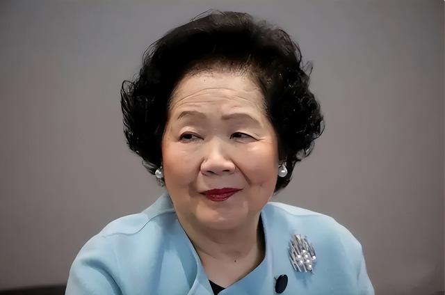 新上任的美驻港总领事，会见乱港头目，中方发出警告：若敢越过“红线”，必将严厉反制。