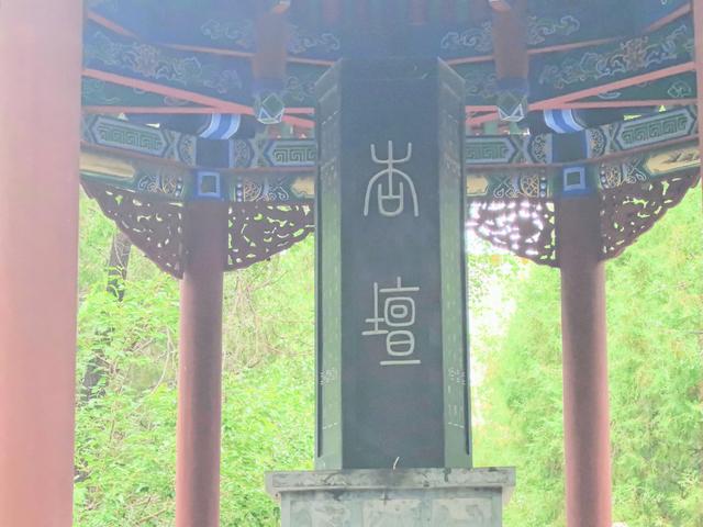 朔州古城全是夯土墙，没有刻意修复，是我看到的最原始的古城墙