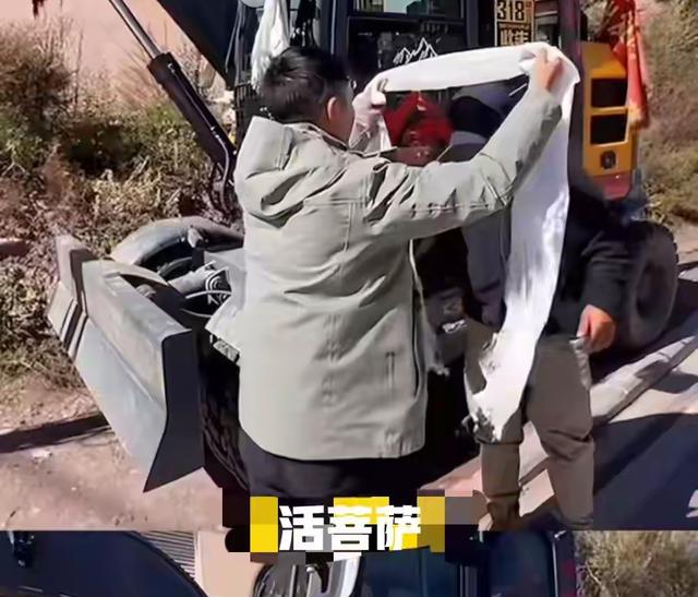 挖机小何的流量密码：一个草根网红的爱心远征，他能走多远？