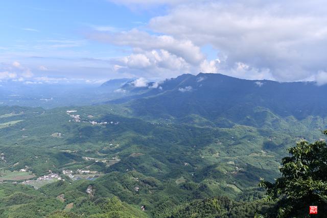 赤水四洞沟瀑布