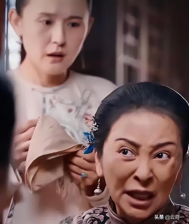 央视《灼灼韶华》被观众强烈要求下架，理由很一致:挂羊头卖狗肉