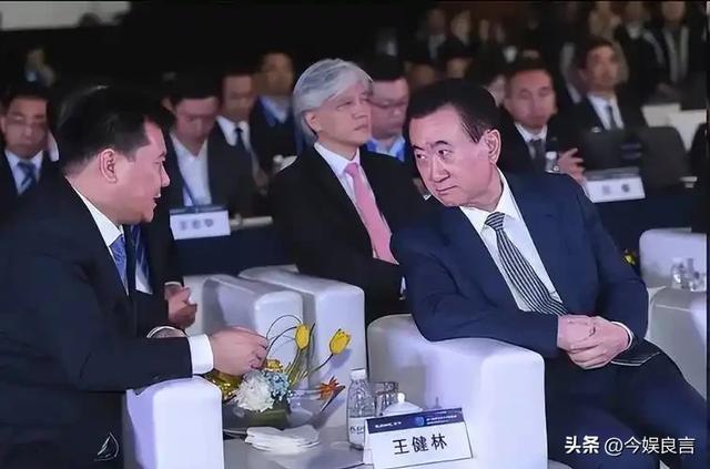 牡丹花下死，做鬼也风流！37岁“纵欲过度”的王思聪，再陷大丑闻