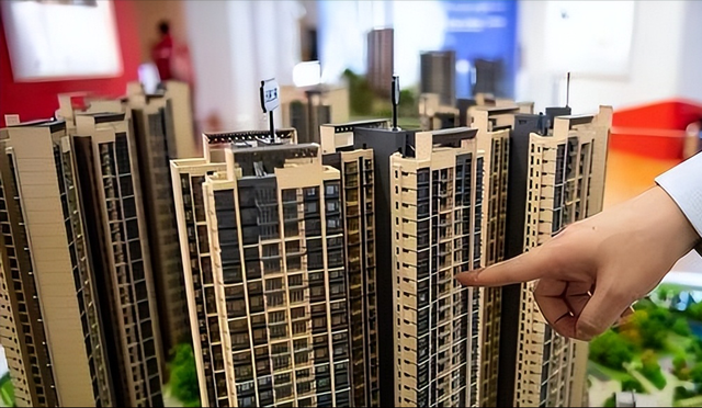 曹德旺预言要成真？若不出意外，2026年房地产将面临5大转折