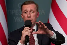 配合美国，对我国电动车下重手后，加拿大报应来了，我国出手绝了图片