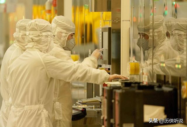 美经济专家：中国提前囤积了大量进口设备，把美国政客耍的团团转
