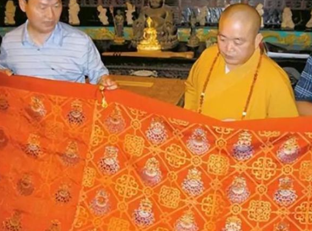 越扒越猛！释永信在少林寺有多爽，你根本想不到！难怪佛协再痛批