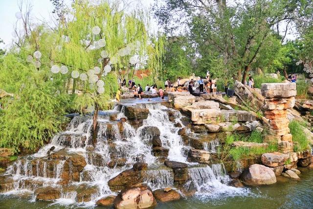 怎么一提万岁山武侠城，就“哇”声一片