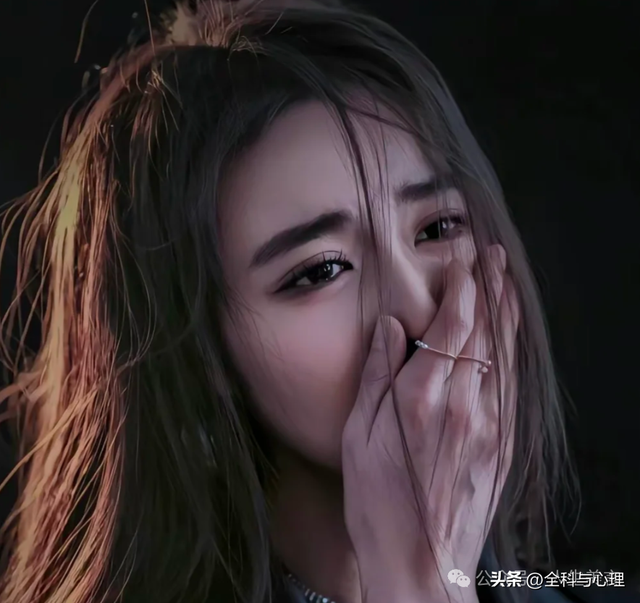 心里郁闷憋压抑的句子，一个人委屈到哭的文案