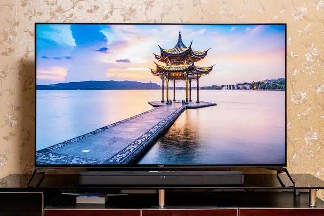 OLED、QLED和Mini-LED屏幕技术的区别是什么？哪种适合家用？
