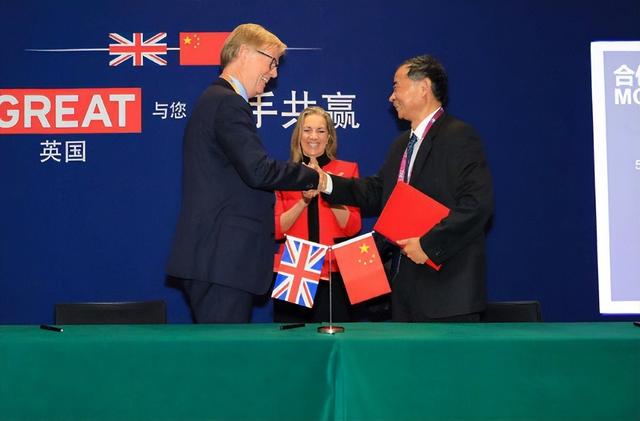 绝不向中国低头！宁愿裁员9000人公司破产，也不接受中国的帮助？