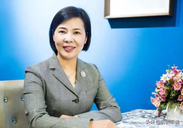 不靠稀土和航母！这个台州女人，用一根叉子，就扼住了老美命脉！