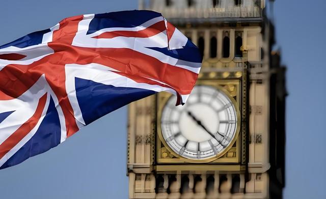 美国没想到，俄罗斯先下手为强，凌晨不宣而战	，炸死8名英美军官