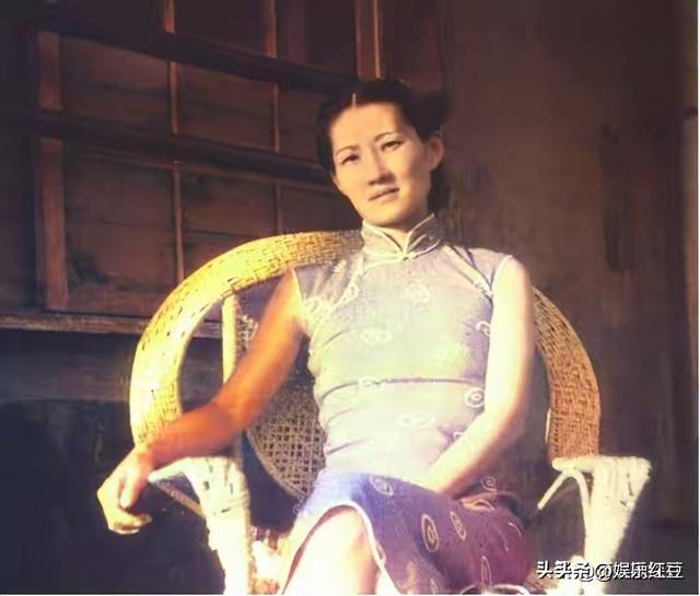 张学良和赵一荻被幽禁的真实彩色照，35岁赵一荻皮肤白皙风韵犹存