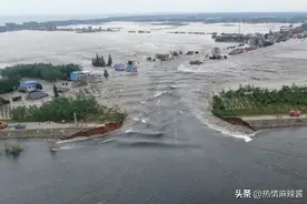 洞庭湖受灾村民讲述：洪水灌入很快淹到屋顶，1600斤粮食来不及搬图片