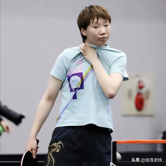 男队主帅偷看女队训练？王皓这眼神藏不住了！