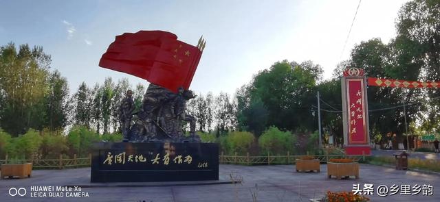 昭苏有一个灯塔知青馆，贺蛟龙倾注了大量心血，未来将是旅游热点