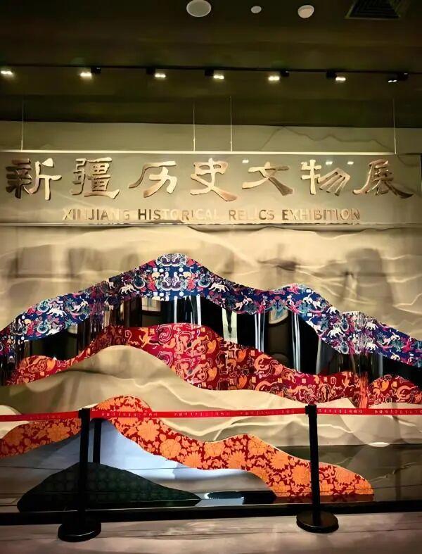 去上海奉贤博物馆真不容易，好像比新疆博物馆还远，到底值不值