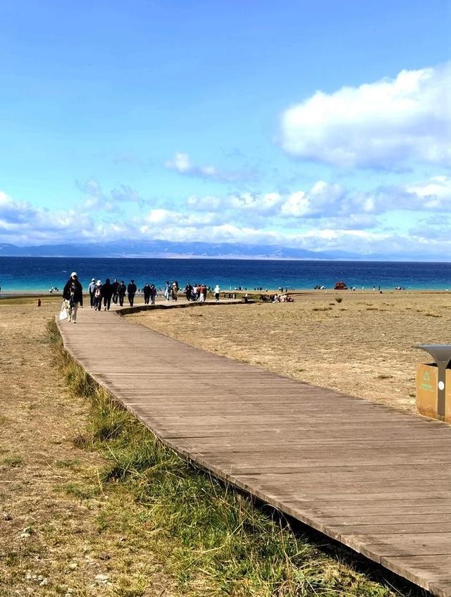 游新疆净海赛里木湖