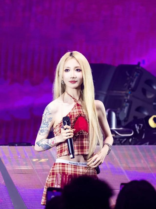 乃万｜守护甜心 美美哒很安心 一起赏月吧