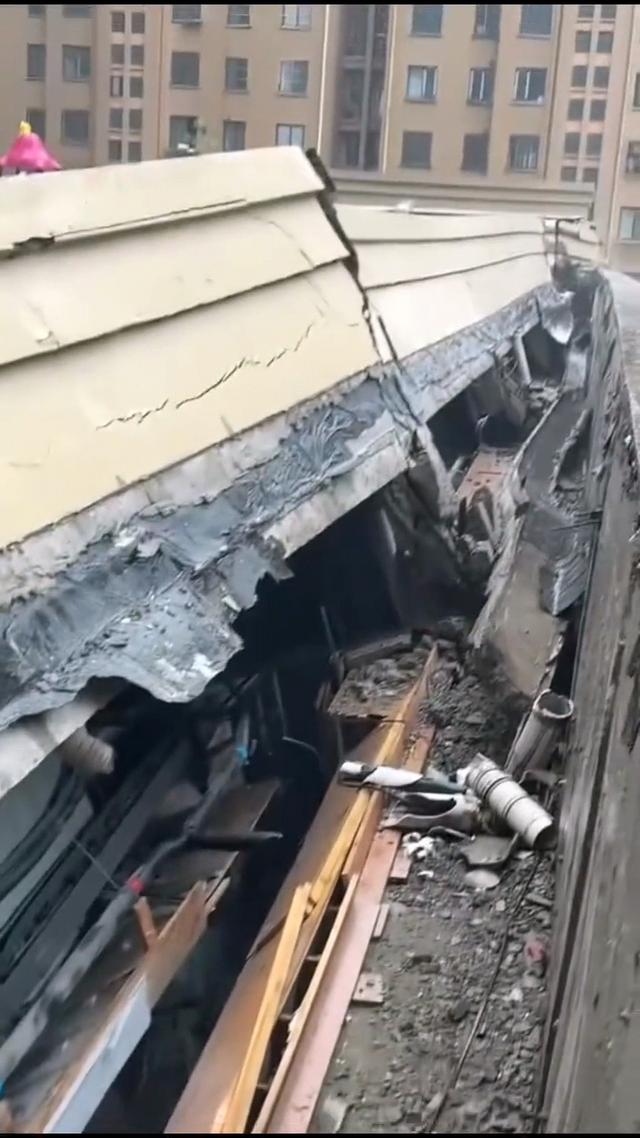 江苏酒店坍塌后续:几百人爬着逃生，网友猜测原因，无承重柱成疑