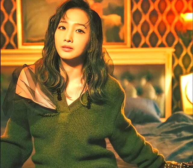 自己定墓园和寿衣，3200万遗产全给姐姐，原来她早就去世了