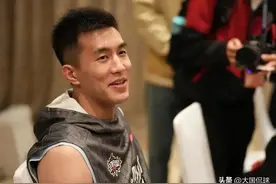 天降神兵！半决赛辽篮紧急调整，郭艾伦复出霸气摊牌，专打广东队图片