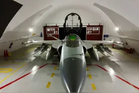 局势飞速升级，巴铁亮出带霹雳-15的枭龙3，印度想打？先掂量一下图片