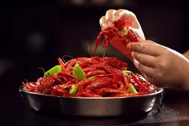 小龙虾近期即将大量上市！提醒：这些部位最好不要吃图片