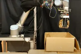 麻省理工又出新玩意儿，软机器人可以帮杂货店装袋图片
