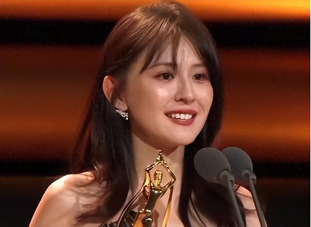 给2025年的烂剧排名，没有最烂只有更烂，全都没看过成功避雷