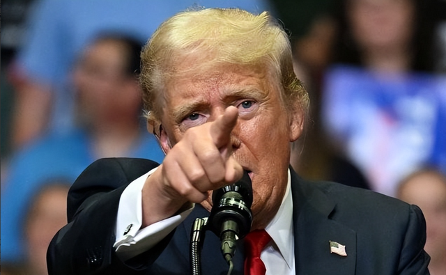 敏感时刻	，北京迎来“稀客”，泽连斯基清楚，能救乌的不是美国