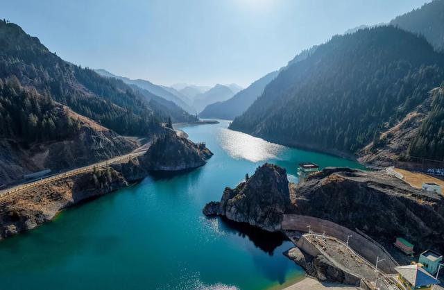 天山下的优美牧场、亚心之都——史上最全新疆乌鲁木齐旅游攻略