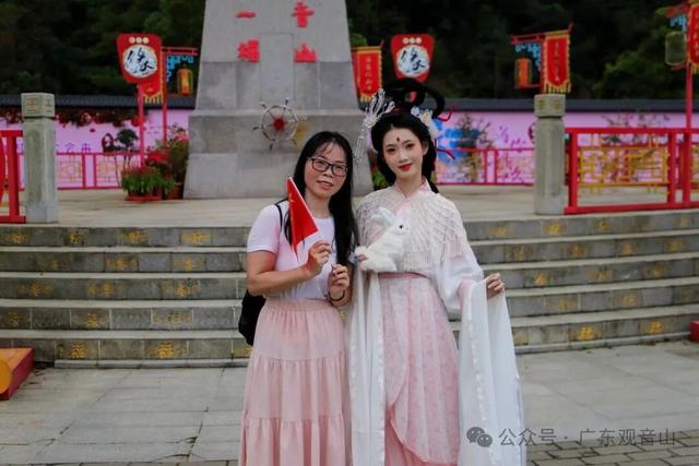 观音山上快乐续航，众多NPC互动送福，助您欢声笑语过假期