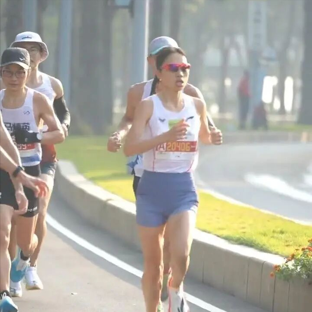 解聘传闻真相大白2个月，女护士张水华近况曝光	，白岩松没说错