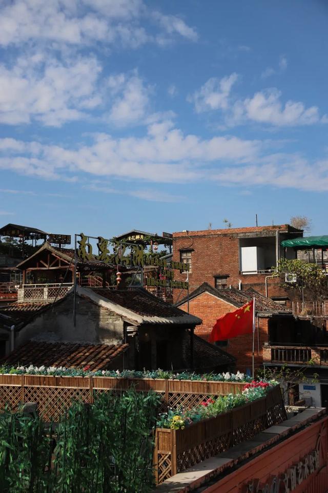 东莞有个宝藏地！下坝坊的24小时，从静谧古村到流光幻境