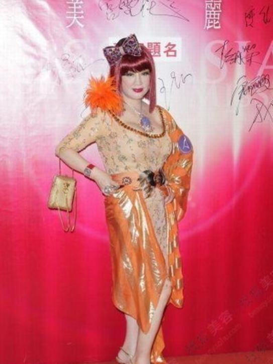 中国第一美妇有多美？坐牢离婚拍三级片，还因太美被克林顿接见！